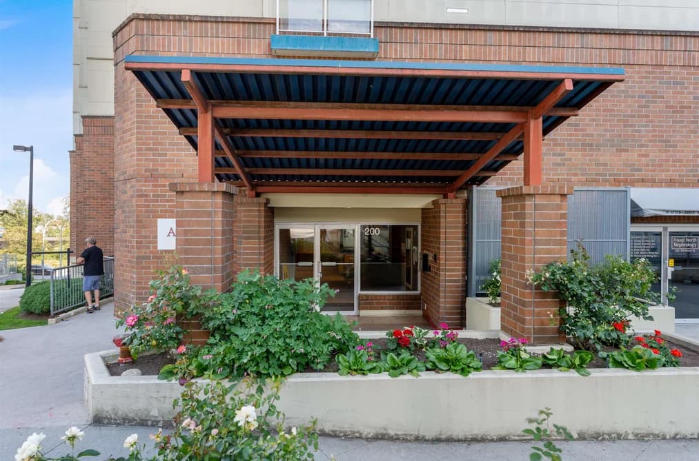 606 200 KEARY STREET, New Westminster, BC — Residential for Sale - Photo 2