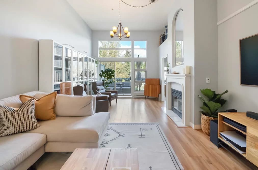 606 301 MAUDE ROAD, Port Moody, BC — Residential for Sale - Main Photo