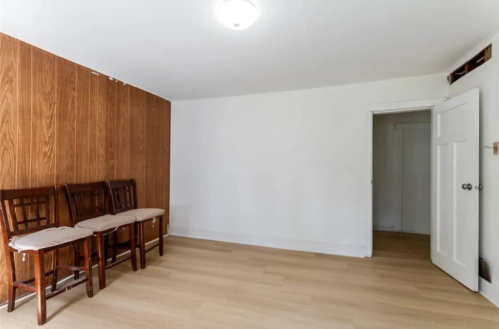 6063 9TH AVENUE, Burnaby, BC — Residential for Sale - Photo 2