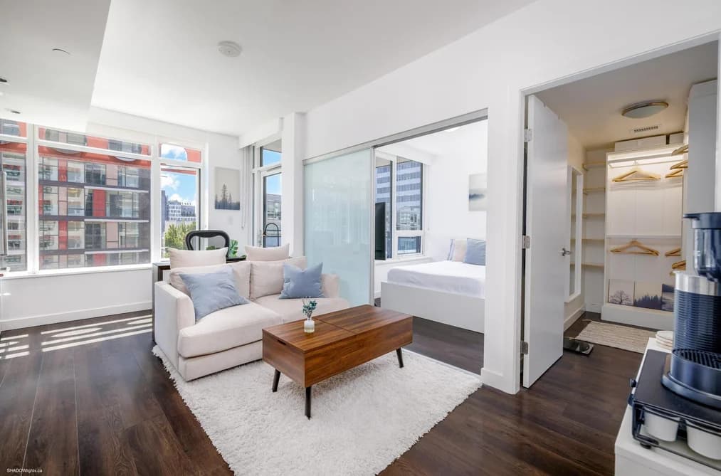 607 161 E 1ST STREET, Vancouver, BC — Residential for Sale - Main Photo