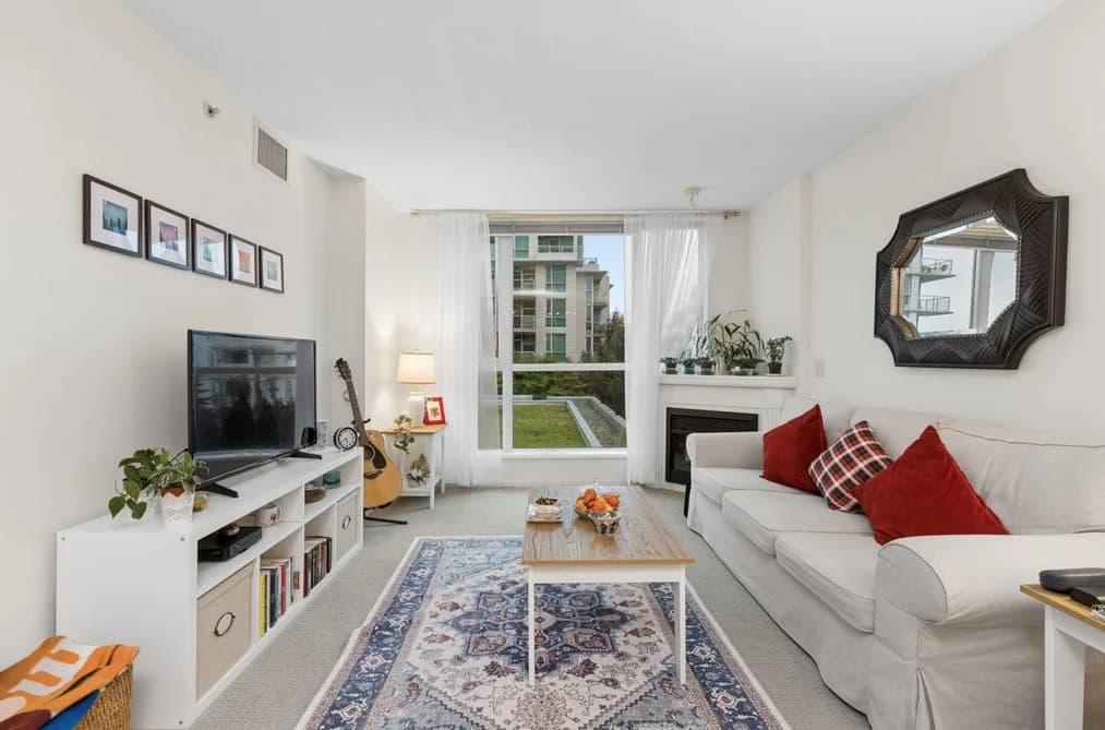 607 188 E ESPLANADE, North Vancouver, BC — Residential for Sale - Photo 2