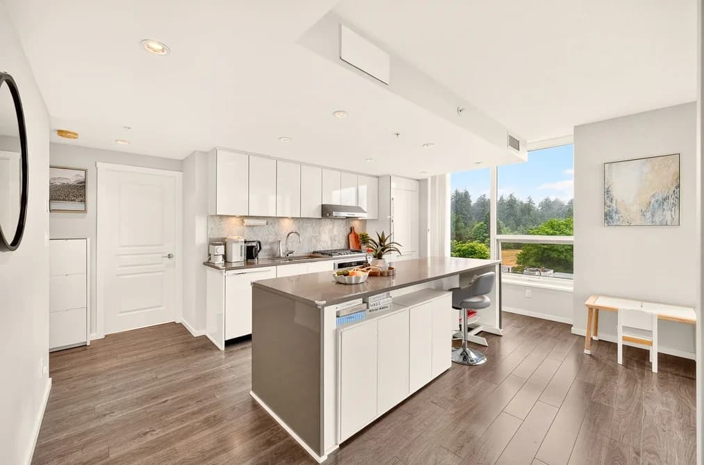 607 5883 BARKER AVENUE, Burnaby, BC — Residential for Sale - Photo 2