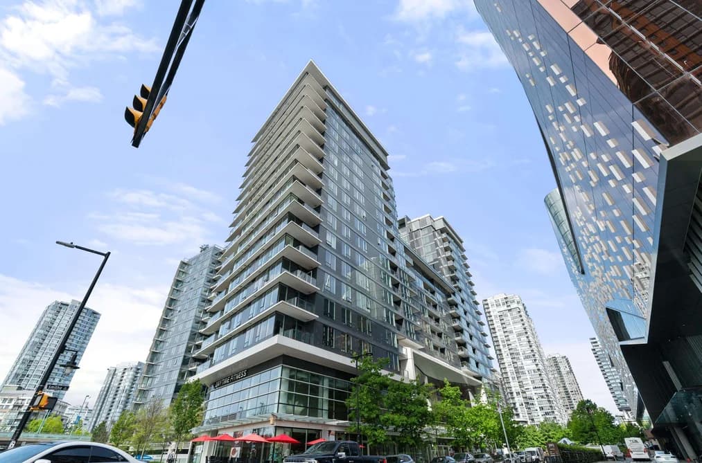 608 68 SMITHE STREET, Vancouver, BC — Residential for Sale - Photo 2