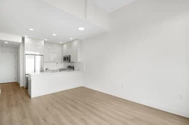 Condo for sale at 609 15739 Fraser Highway Surrey British Columbia - MLS: R3132534