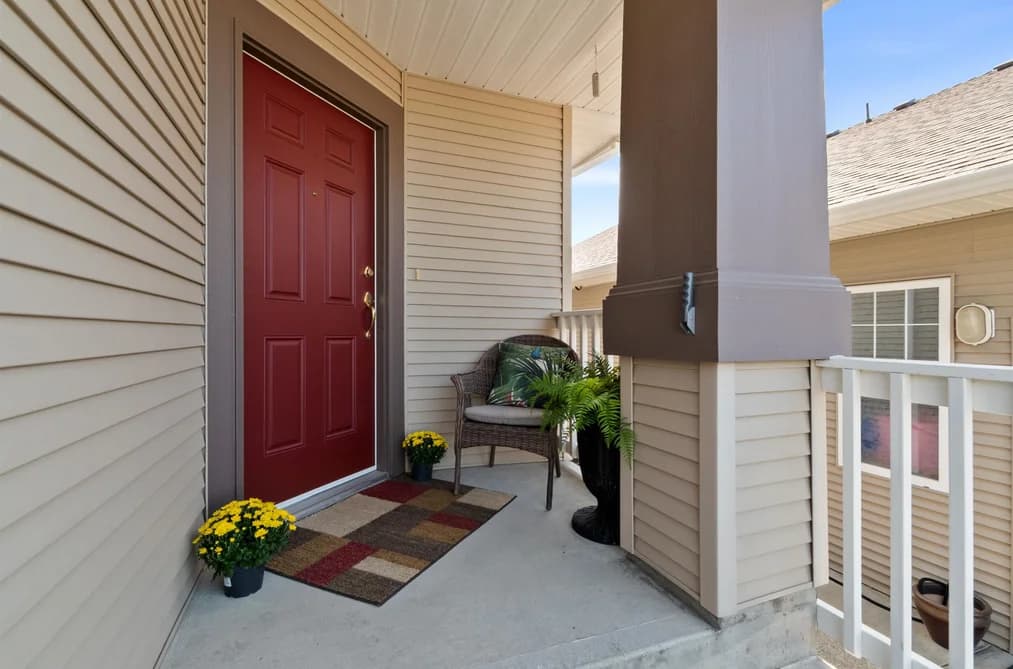 61 5700 JINKERSON ROAD, Chilliwack, BC — Residential for Sale - Photo 2