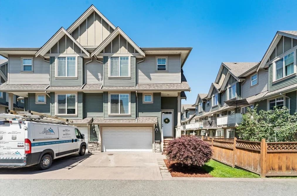 61 6498 SOUTHDOWNE PLACE, Chilliwack, BC — Residential for Sale - Main Photo