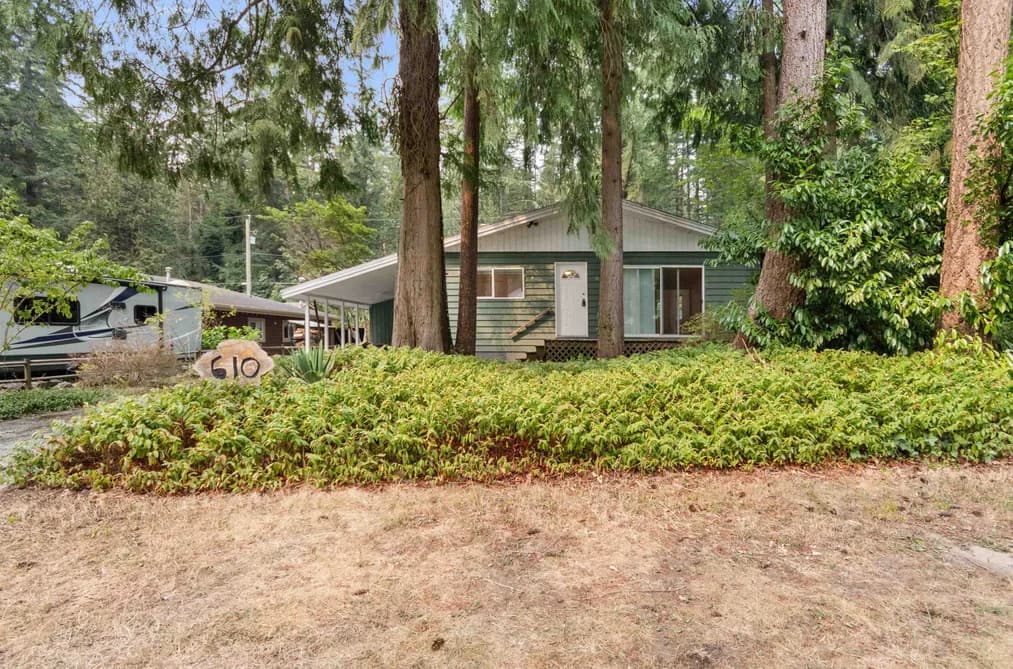610 MOUNTAIN VIEW ROAD, Cultus Lake, BC — Residential for Sale - Main Photo