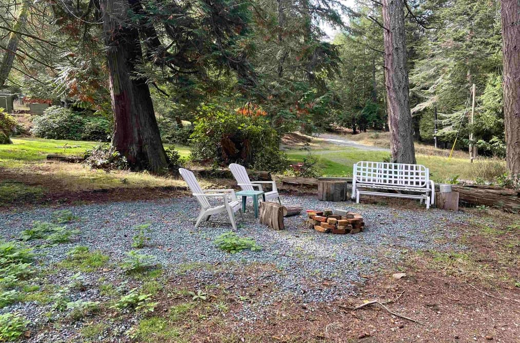 610 TUMBO CHANNEL ROAD, Saturna Island, BC — Land for Sale - Photo 2