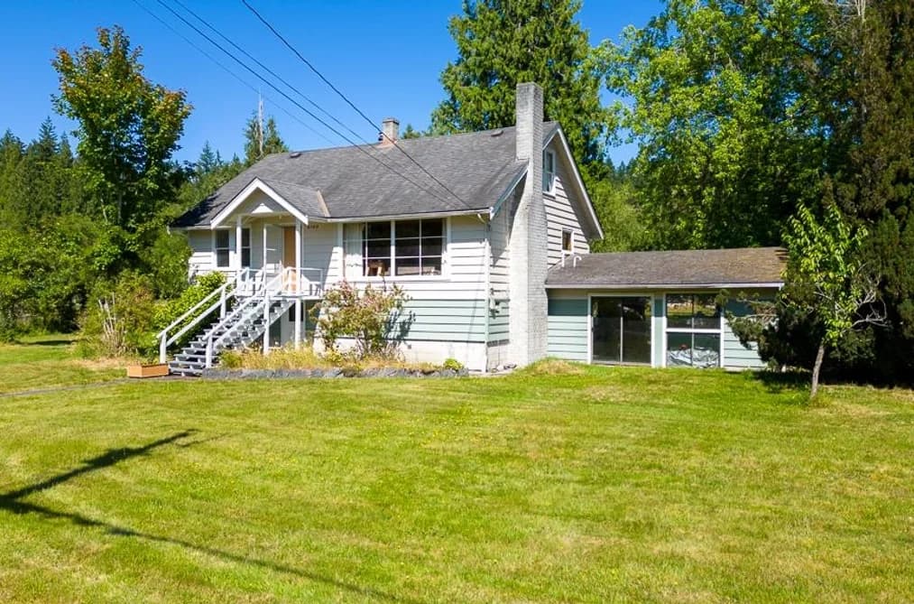6104 MASON ROAD, Sechelt, BC — Residential for Sale - Photo 2