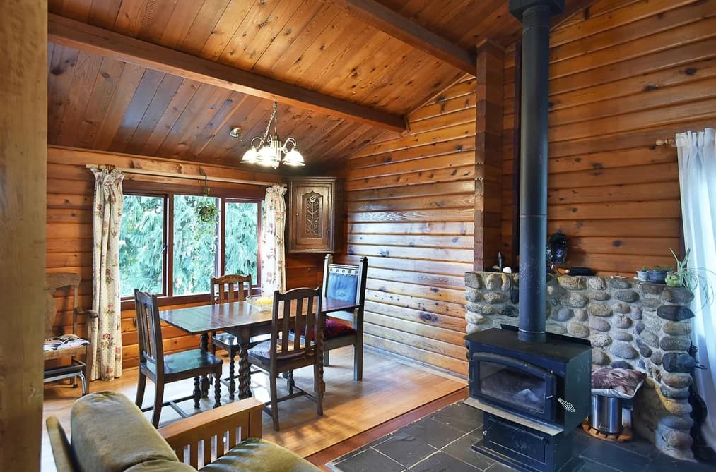 611 GOWER POINT ROAD, Gibsons, BC — Residential for Sale - Photo 2