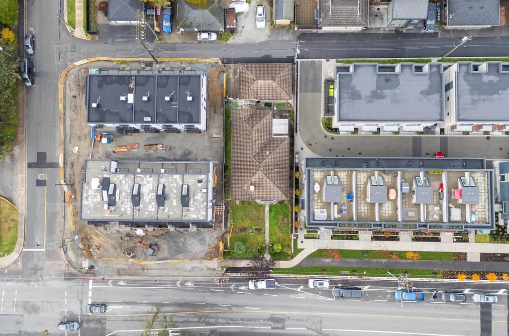 612 E 3RD STREET, North Vancouver, BC — Residential for Sale - Photo 2