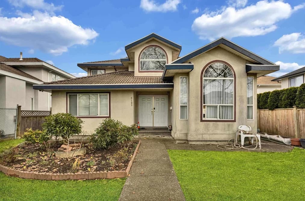 6122 168 STREET, Surrey, BC — Residential for Sale - Photo 2