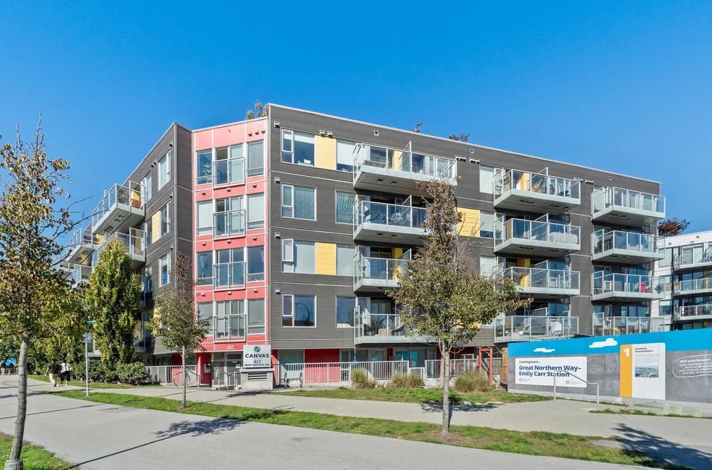 613 417 GREAT NORTHERN WAY, Vancouver, BC — Residential for Sale - Main Photo