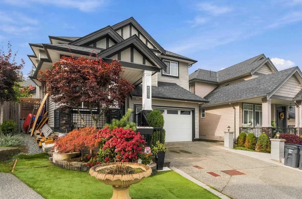 6131 147B Street, Surrey, BC - MLS: R3179747 - Photo 2 6131 147B Street, Surrey, BC - MLS: R3179747 - Photo 2