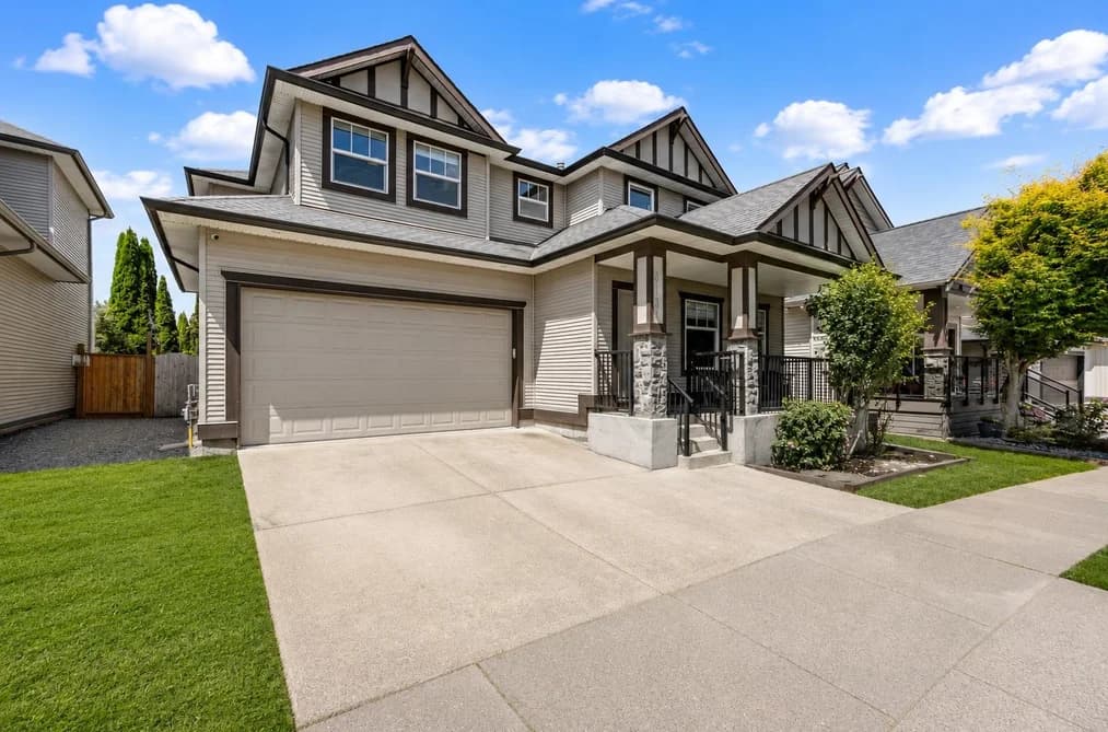 6131 167 B STREET, Surrey, BC — Residential for Sale - Photo 2