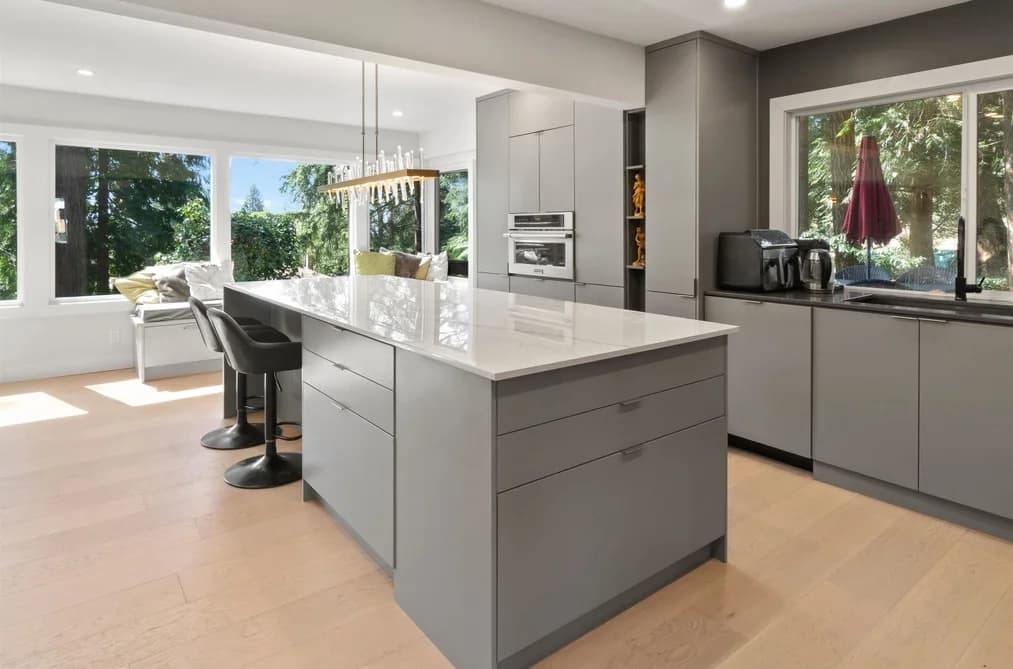 615 E KINGS ROAD, North Vancouver, BC — Residential for Sale - Photo 2
