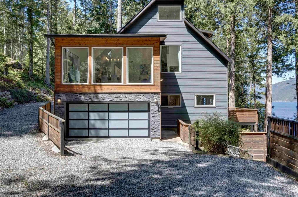 6163-6165 CORACLE DRIVE, Sechelt, BC — Residential for Sale - Main Photo