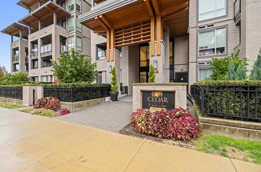 617 7588 16TH STREET, Burnaby, BC — Residential for Sale - Photo 2