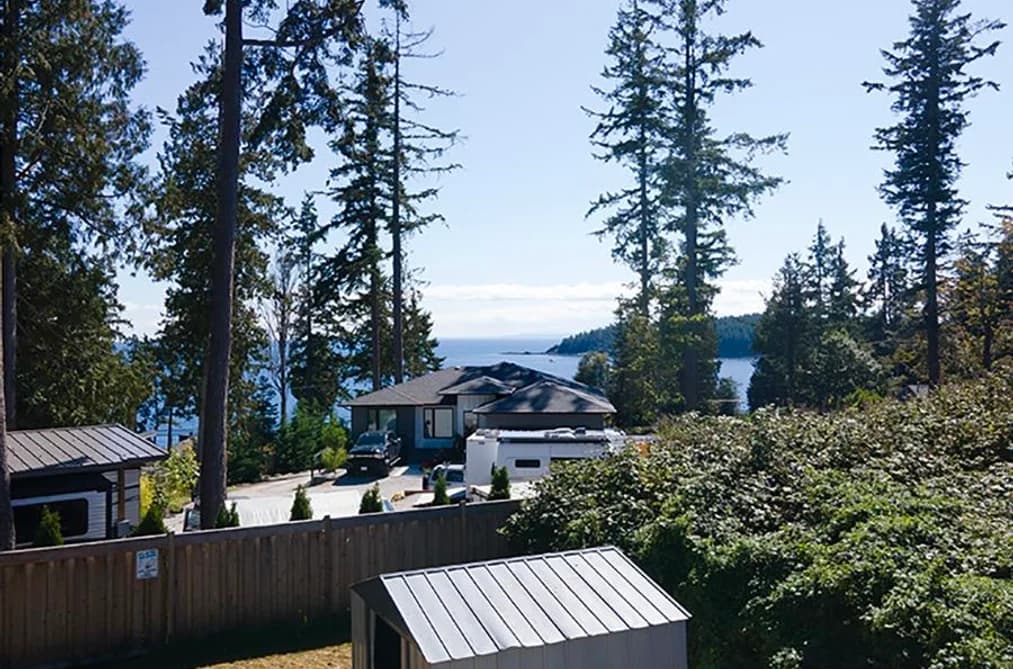6173 BLIGH ROAD, Sechelt, BC — Residential for Sale - Main Photo