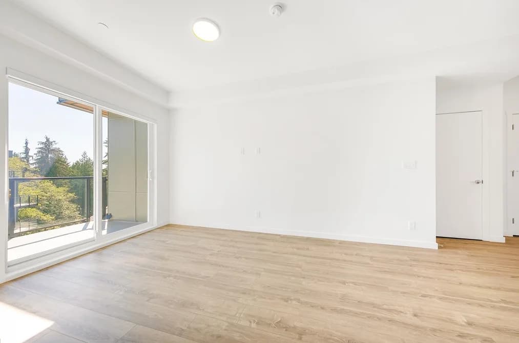 618 13968 LAUREL DRIVE, Surrey, BC — Residential for Sale - Photo 2