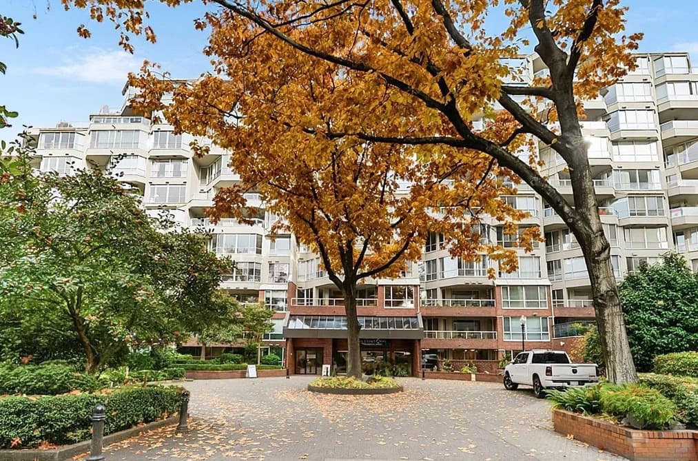 618 518 MOBERLY ROAD, Vancouver, BC — Residential for Sale - Main Photo