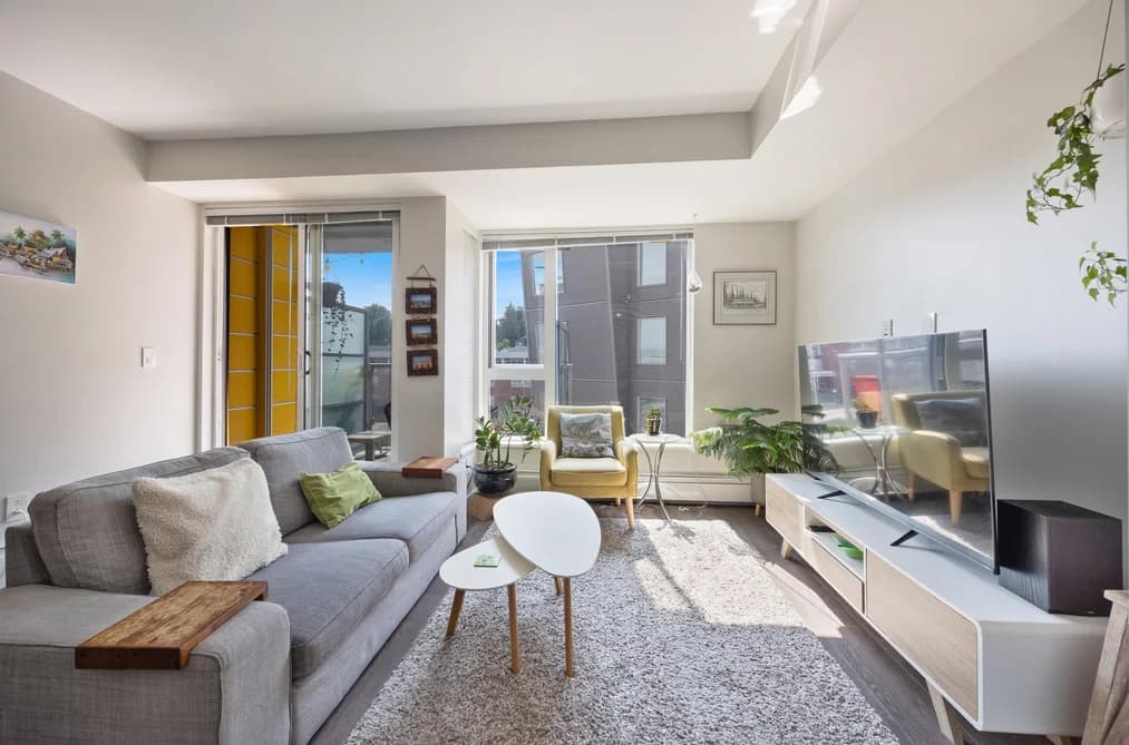 619 384 E 1ST AVENUE, Vancouver, BC — Residential for Sale - Main Photo