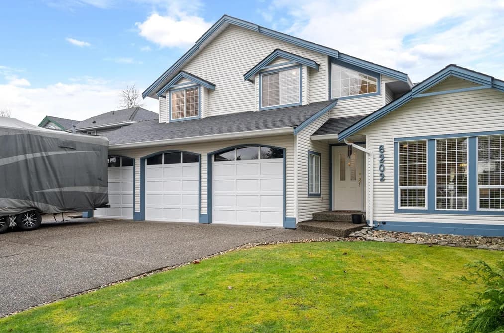 6202 189 STREET, Surrey, BC — Residential for Sale - Photo 2