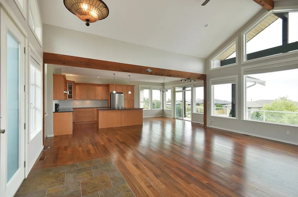 6216 ORACLE ROAD, Sechelt, BC — Residential for Sale - Photo 2