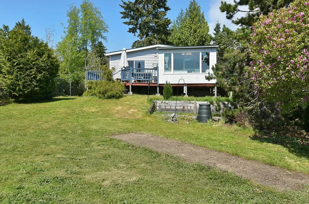 6217 BLIGH ROAD, Sechelt, BC — Residential for Sale - Main Photo