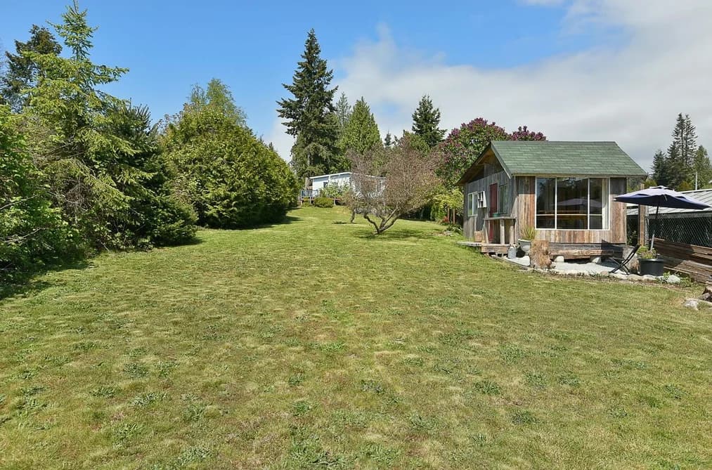 6217 BLIGH ROAD, Sechelt, BC — Residential for Sale - Photo 2