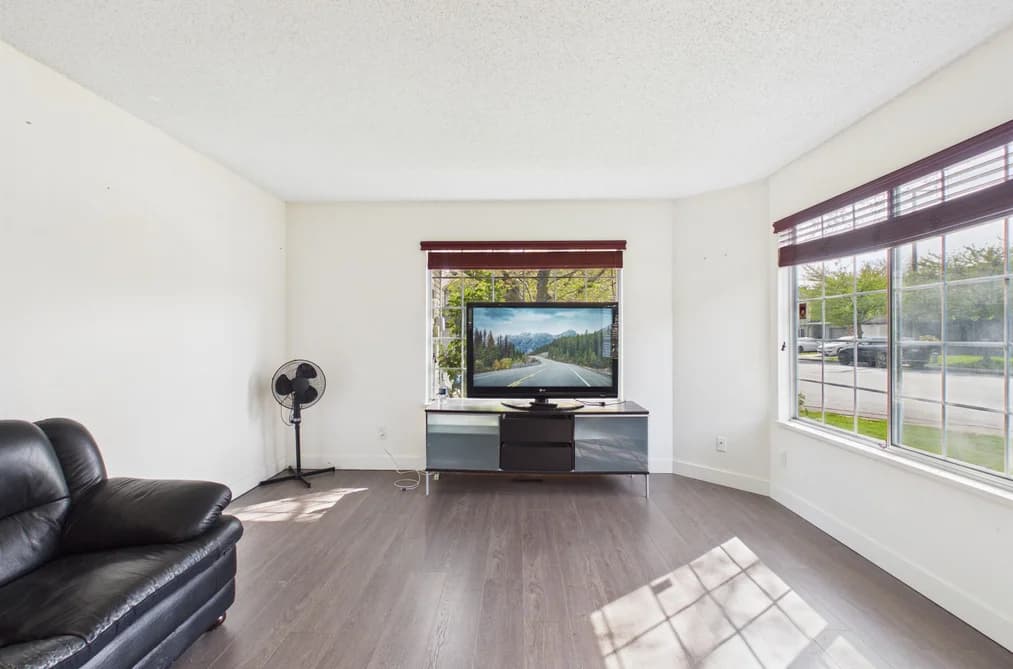 6220 LYNAS LANE, Richmond, BC — Residential for Sale - Photo 2