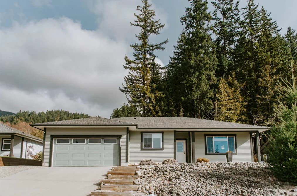 6222 SITKA ROAD, Sechelt, BC — Residential for Sale - Main Photo