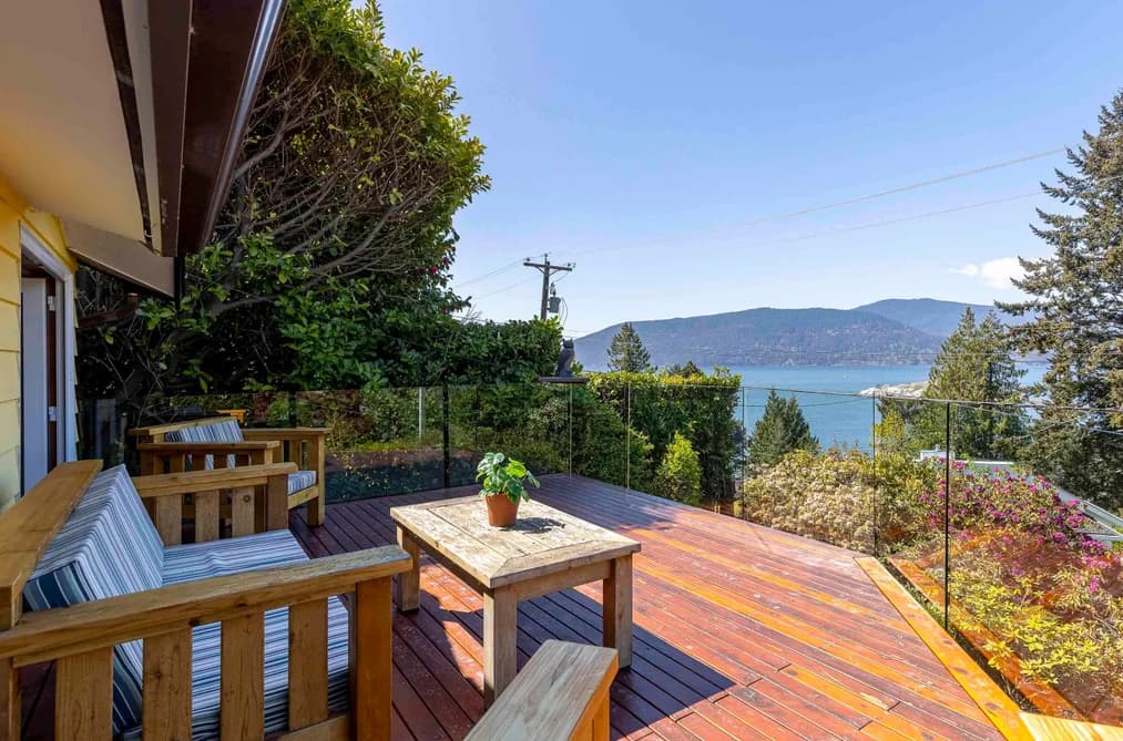 6248 WELLINGTON AVENUE, West Vancouver, BC — Residential for Sale - Photo 2