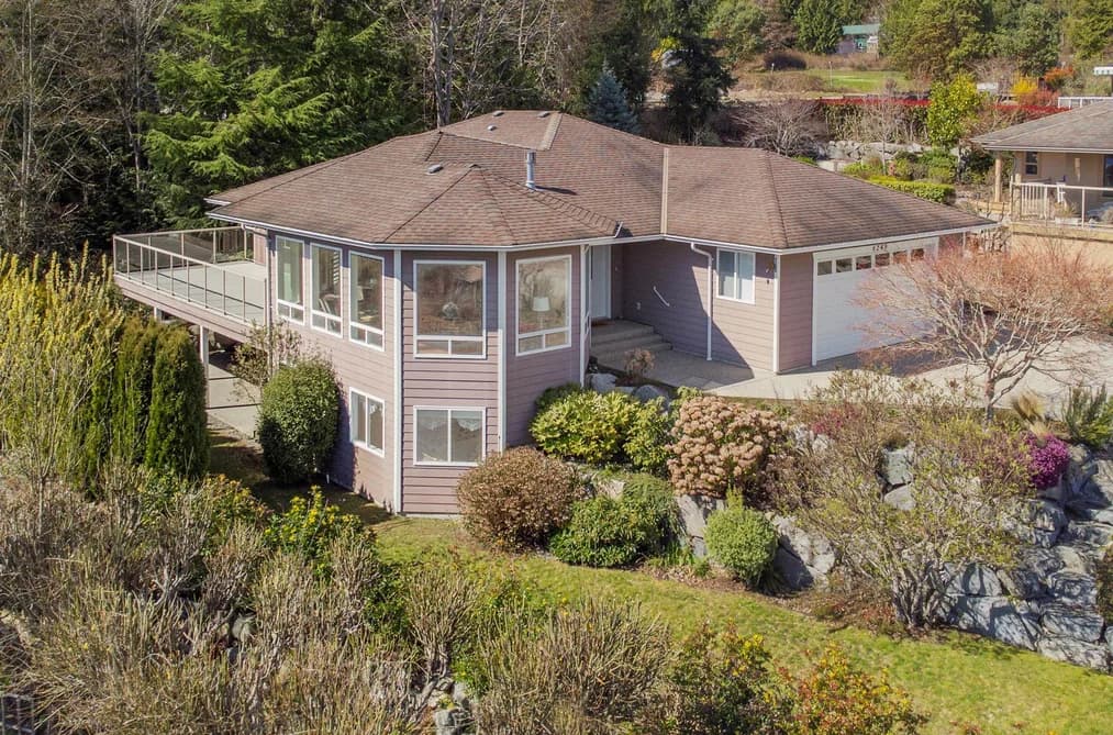 6249 BAILLIE ROAD, Sechelt, BC — Residential for Sale - Main Photo