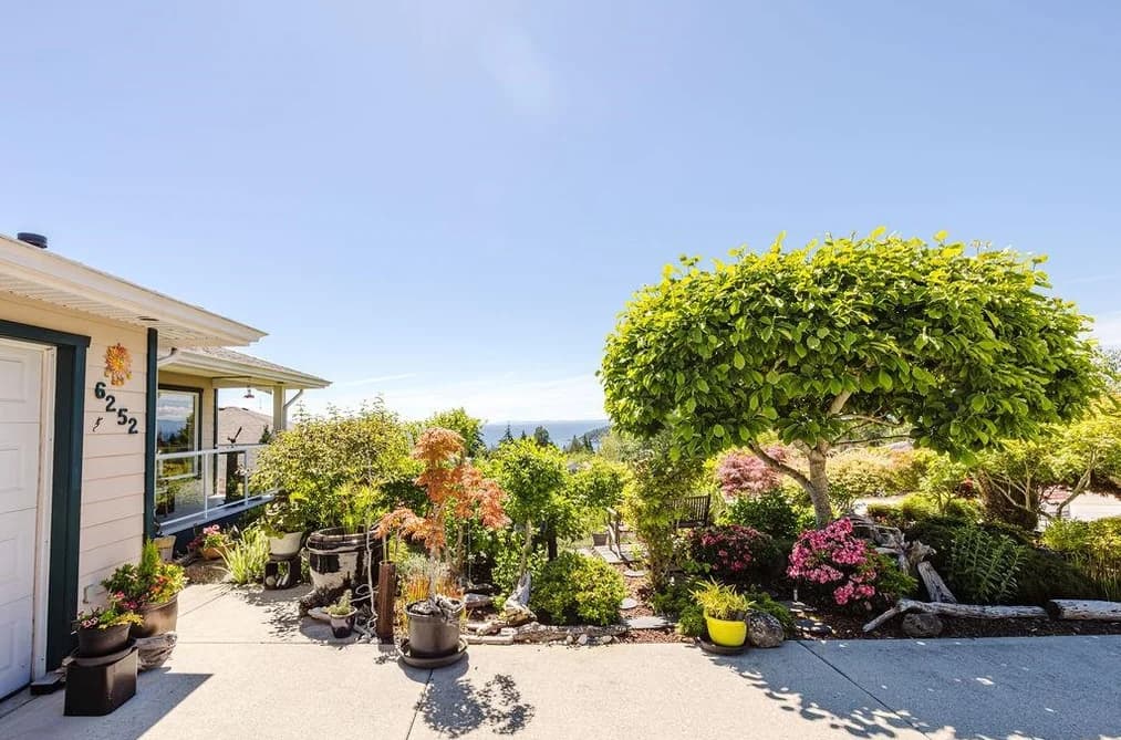House for sale at 6252 Baillie Road Sechelt British Columbia - MLS: R3133360