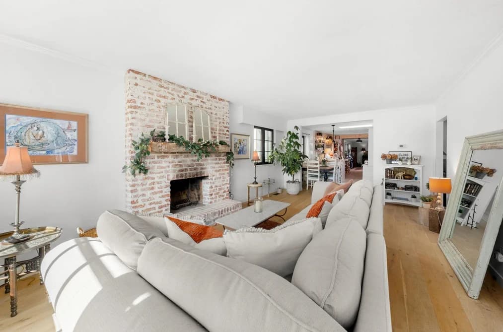 626 E 13TH STREET, North Vancouver, BC — Residential for Sale - Photo 2