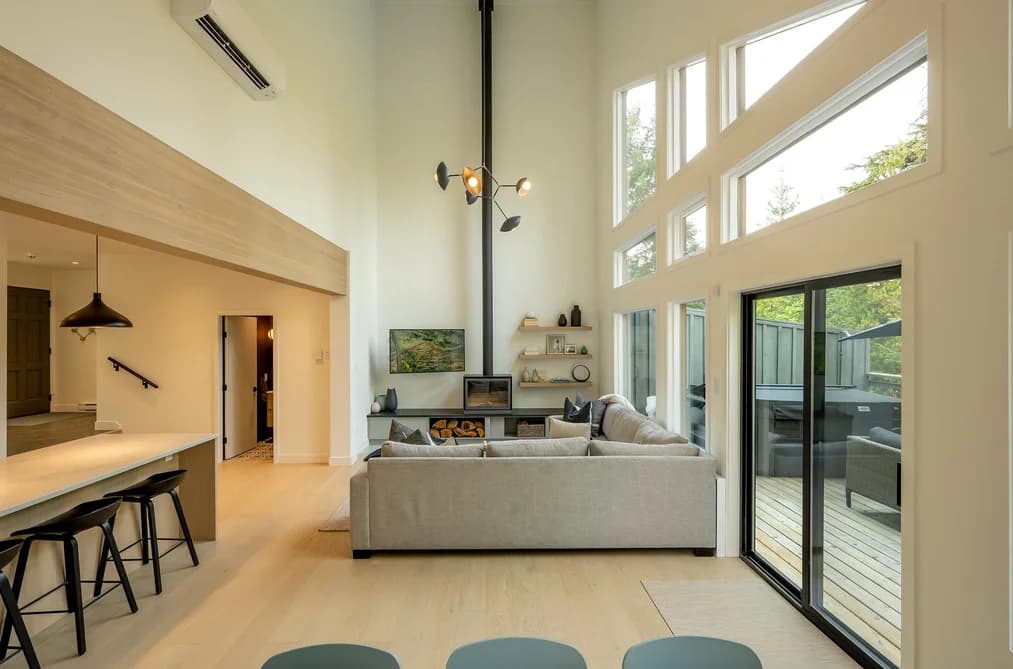 6260 EAGLE DRIVE, Whistler, BC — Residential for Sale - Photo 2