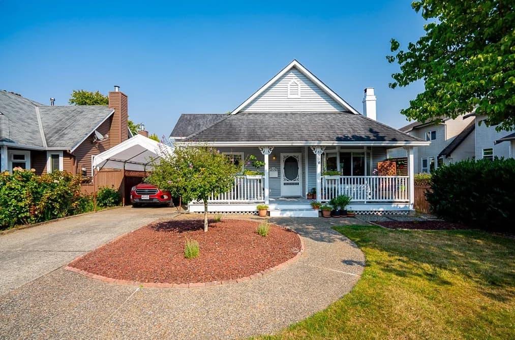 6304 135A STREET, Surrey, BC — Residential for Sale - Photo 2