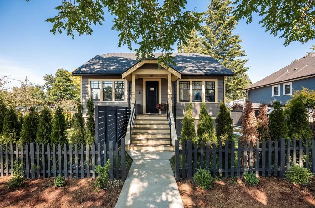 631 SECOND STREET, New Westminster, BC — Residential for Sale - Main Photo