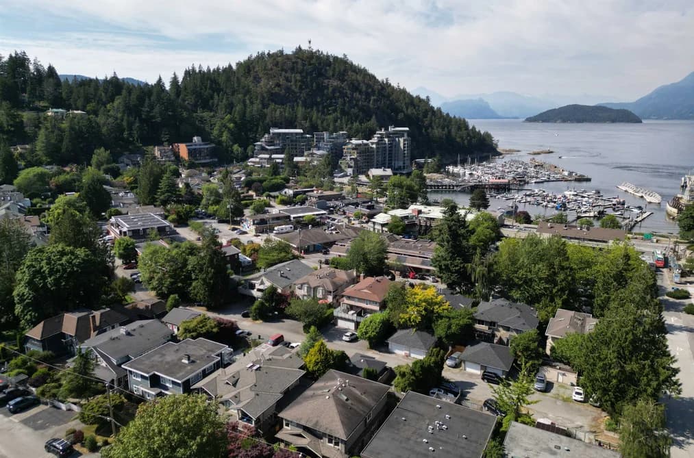 6339 DOUGLAS STREET, West Vancouver, BC — Residential for Sale - Main Photo