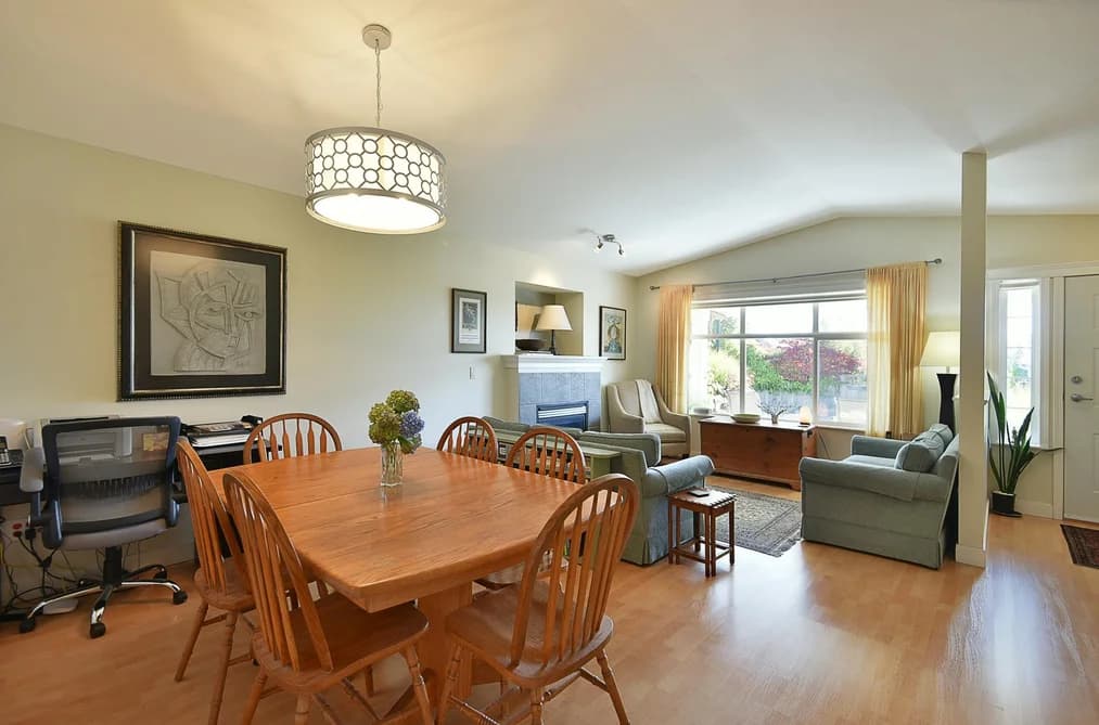 6340 WILLIAMS PLACE, Sechelt, BC — Residential for Sale - Main Photo
