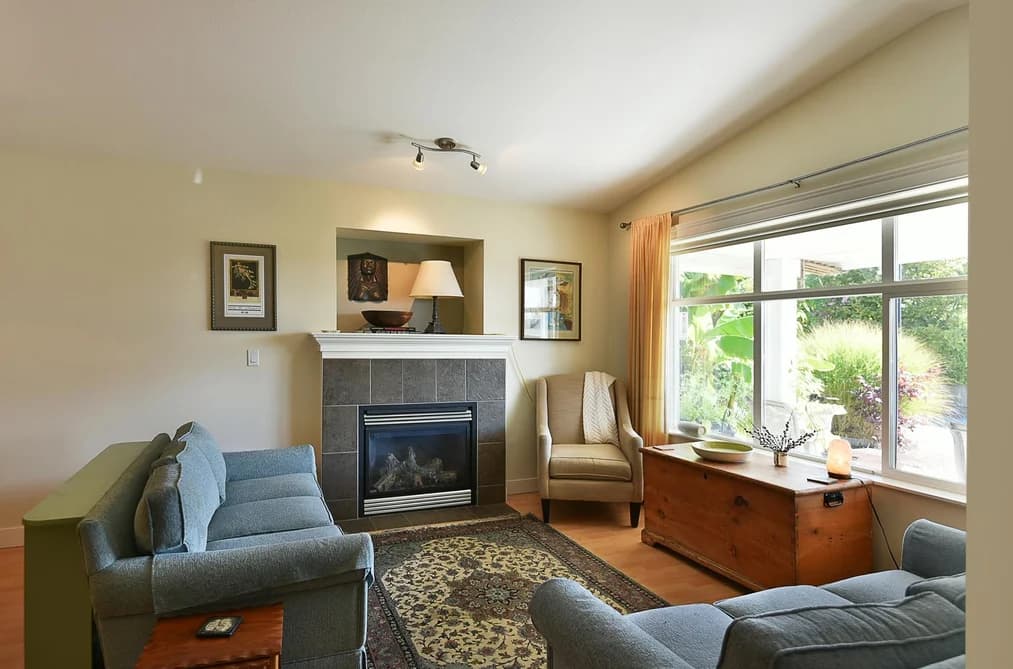 6340 WILLIAMS PLACE, Sechelt, BC — Residential for Sale - Photo 2