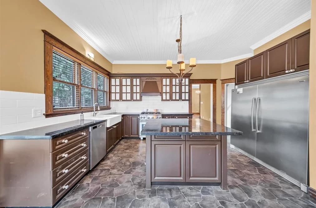 6354 184 STREET, Surrey, BC — Residential for Sale - Photo 2