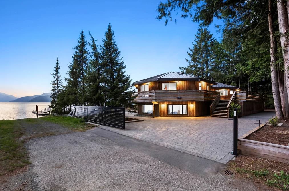 6357 PIRATE LANE, Harrison Hot Springs, BC — Residential for Sale - Main Photo