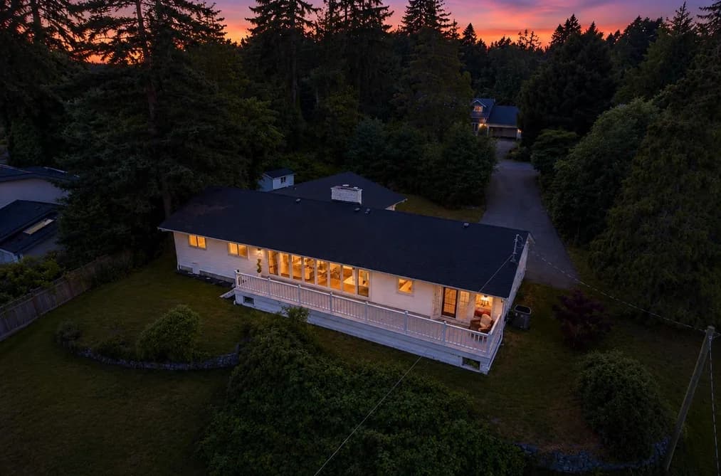 638 KING GEORGES WAY, West Vancouver, BC — Residential for Sale - Photo 2