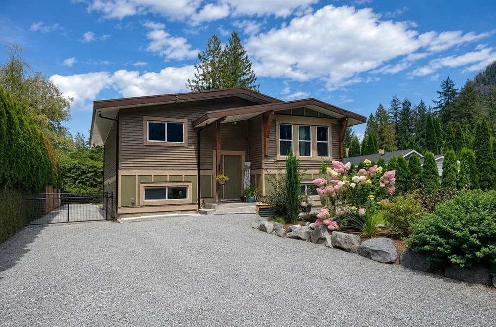63895 OLD YALE ROAD, Hope, BC — Residential for Sale - Main Photo