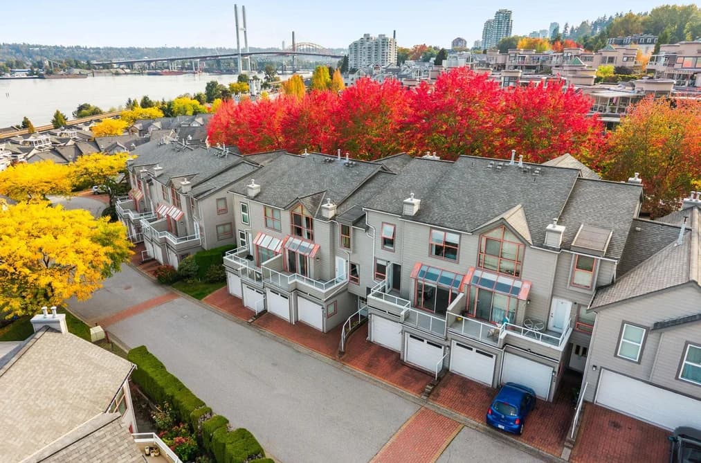 64 323 GOVERNORS COURT, New Westminster, BC — Residential for Sale - Photo 2