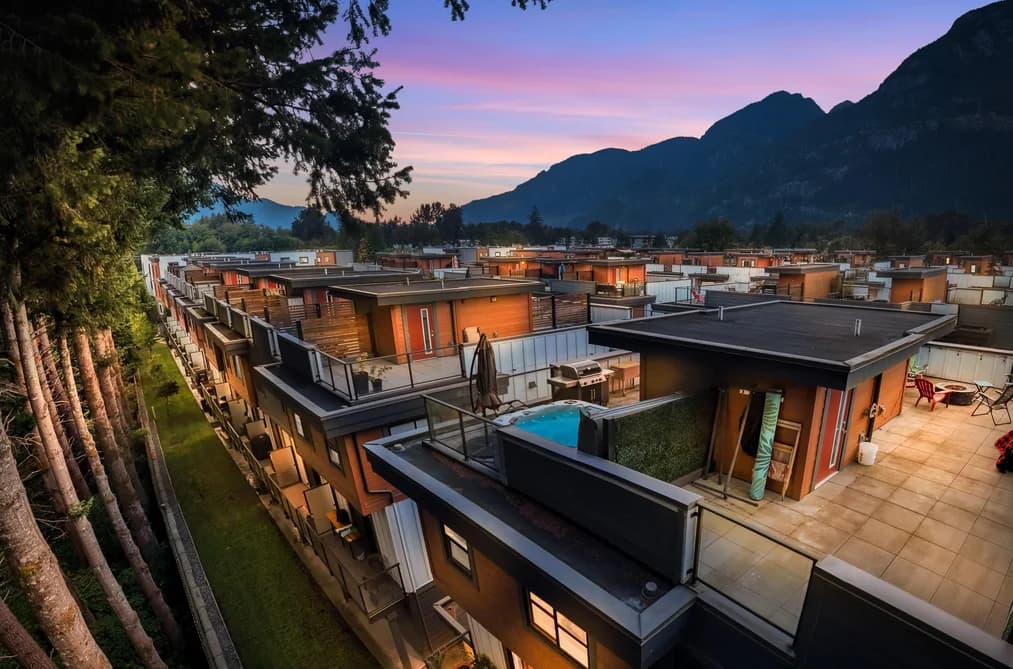 64 39769 GOVERNMENT ROAD, Squamish, BC — Residential for Sale - Photo 2