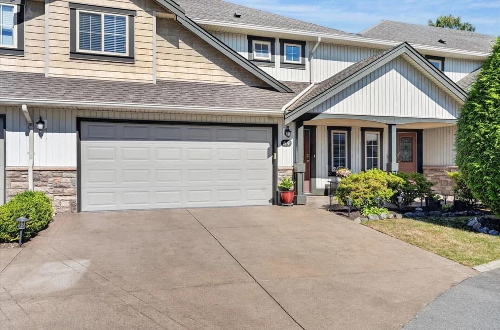 64 6449 BLACKWOOD LANE, Chilliwack, BC — Residential for Sale - Photo 2