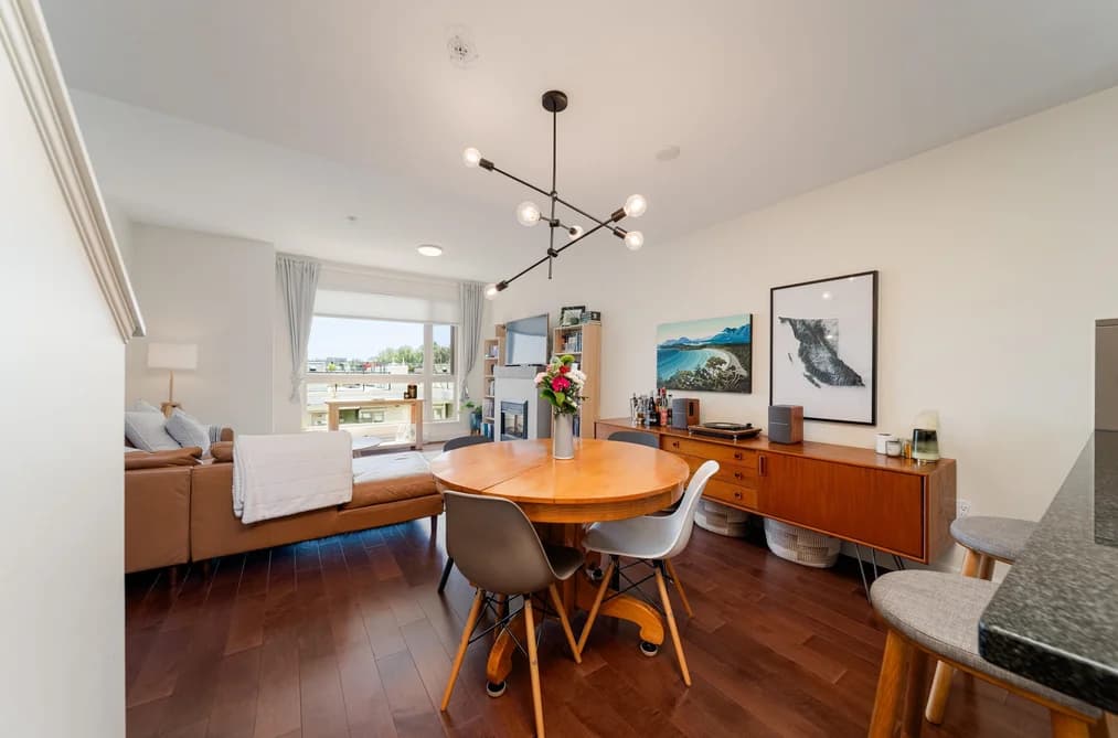 64 728 W 14TH STREET, North Vancouver, BC — Residential for Sale - Photo 2